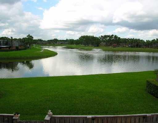 5111 51st Way #5111 - Photo 3 of 20