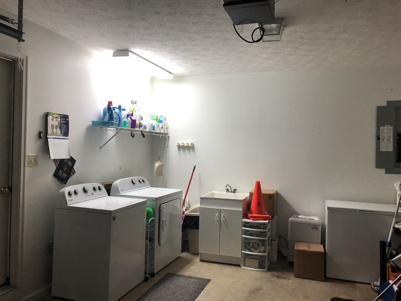 855 Barclay Dr #855 - Photo 3 of 17