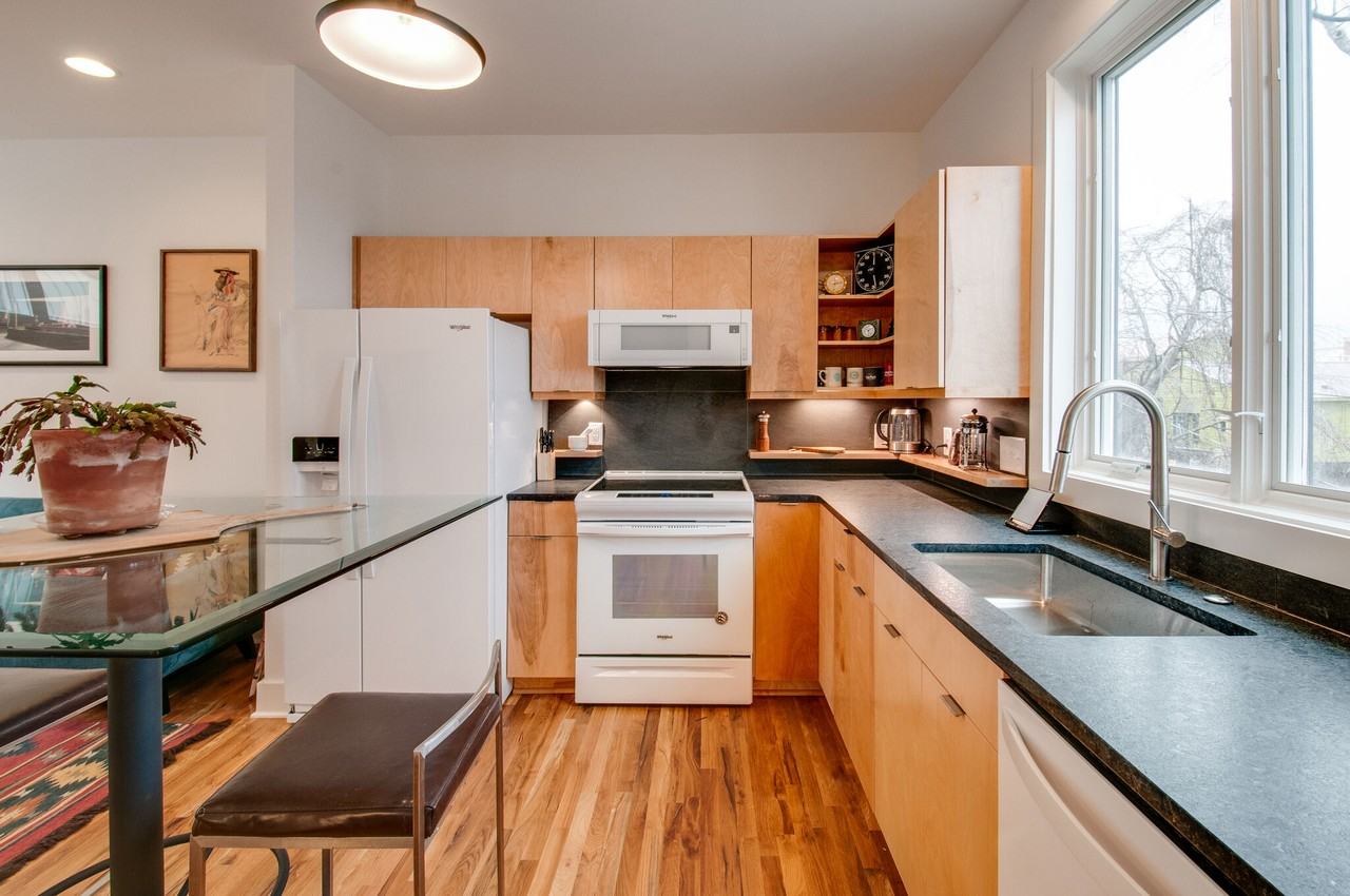 2513 White Ave #4 - Photo 4 of 18