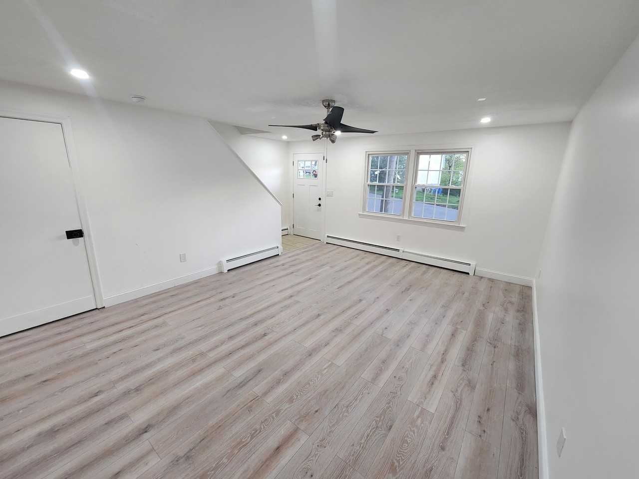 100 Glen Eagle Dr #100 - Photo 2 of 12