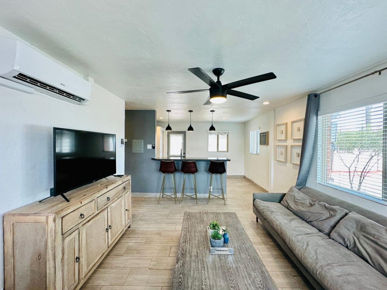 52 North Euclid Avenue - Photo 3 of 5