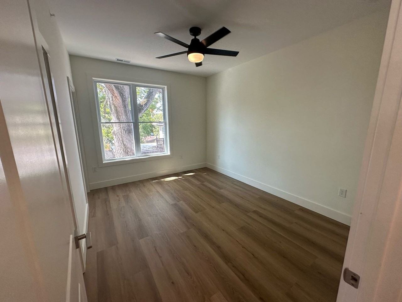 626 N. College Ave. - Photo 4 of 6