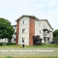 featured image of 303 S Iowa St