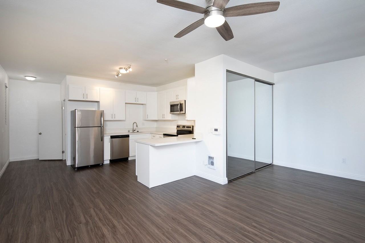 Bridgeview Apartments - Photo 2 of 24