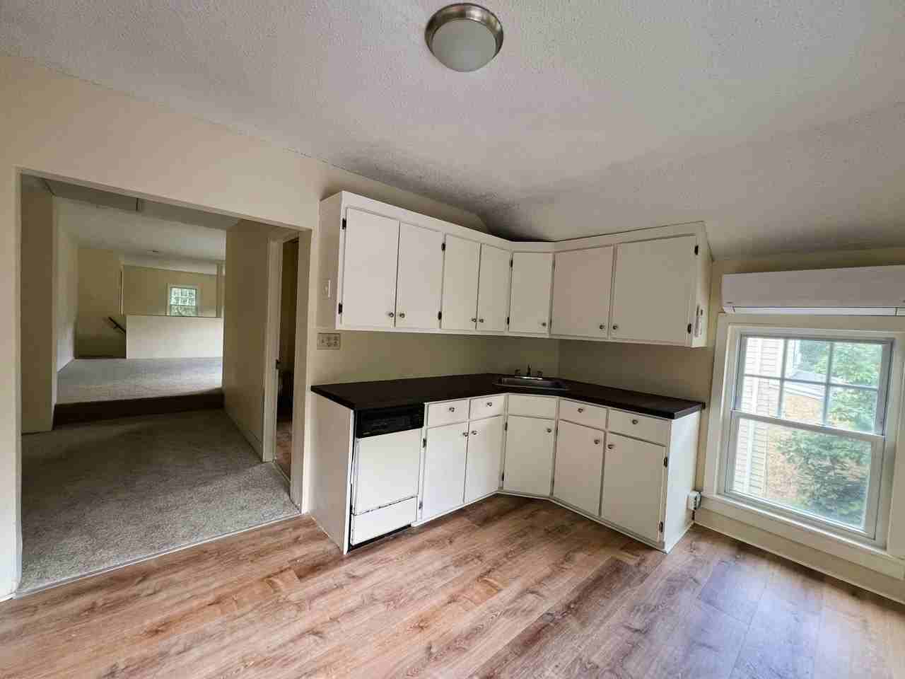 252/254 First Street - Photo 2 of 5