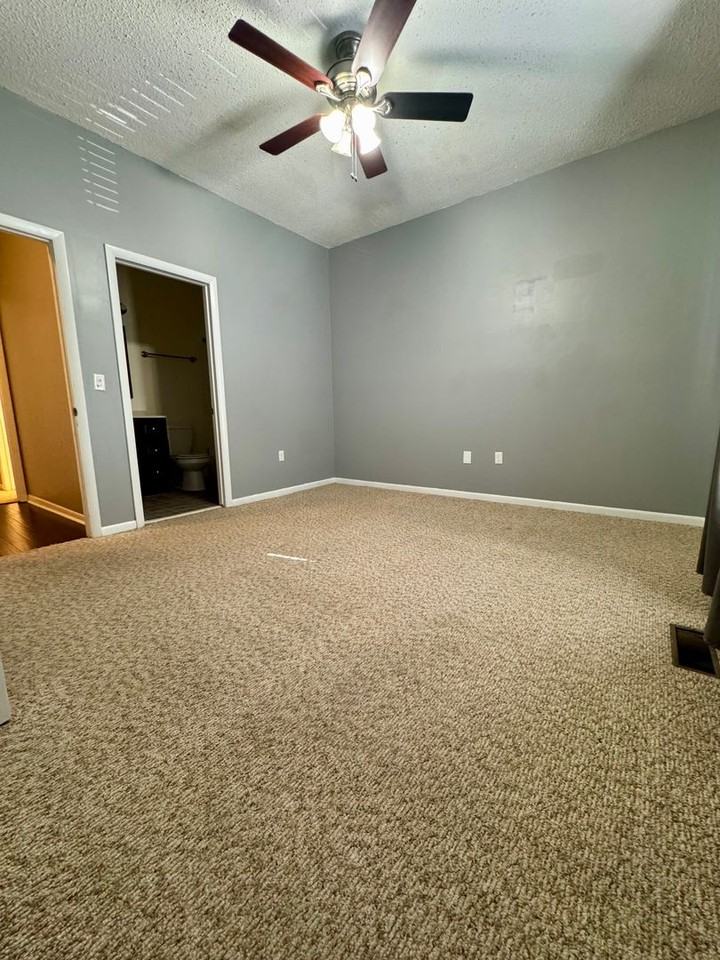 Lakewood Pl - Photo 6 of 7