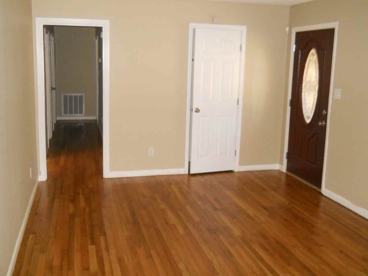 2218 Deborah Dr - Photo 2 of 15