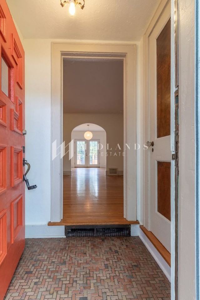 5832 Briggs St - Photo 2 of 20