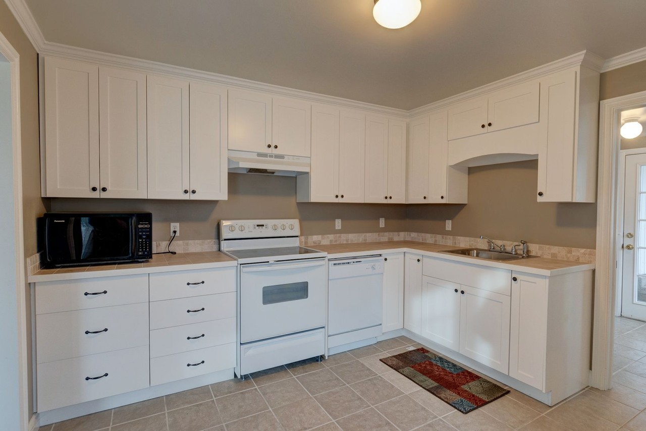 1250 Se 9th Ave - Photo 2 of 25