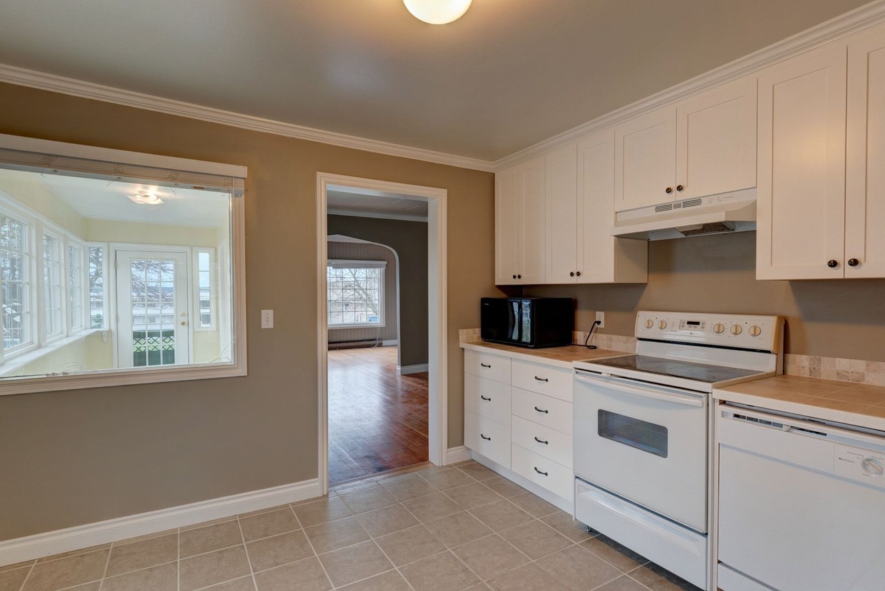 1250 Se 9th Ave - Photo 4 of 25