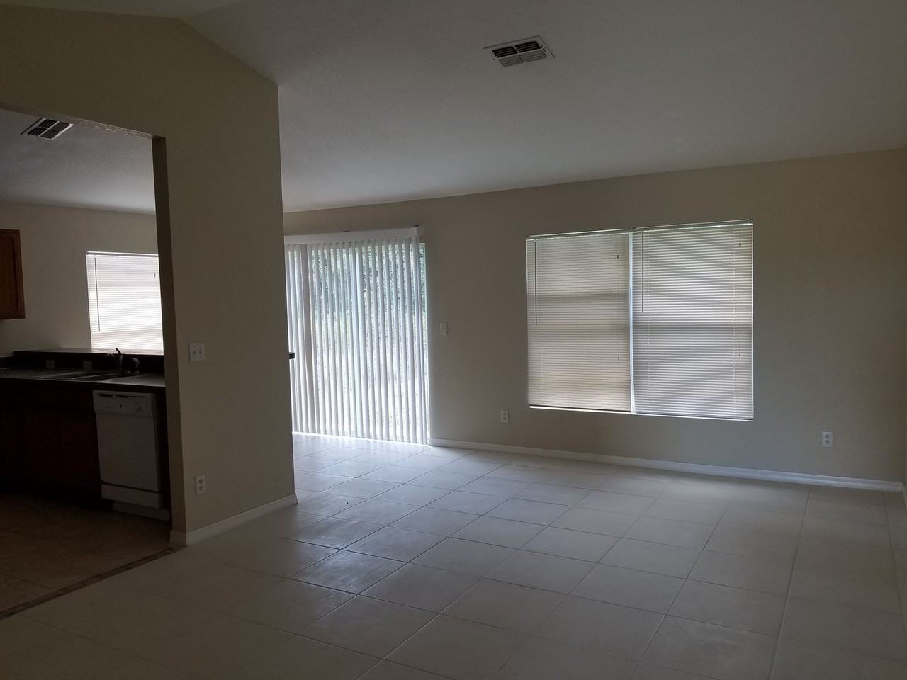 1062-1 Shoreland Ave/1062-2 Shoreland Ave - Photo 3 of 3