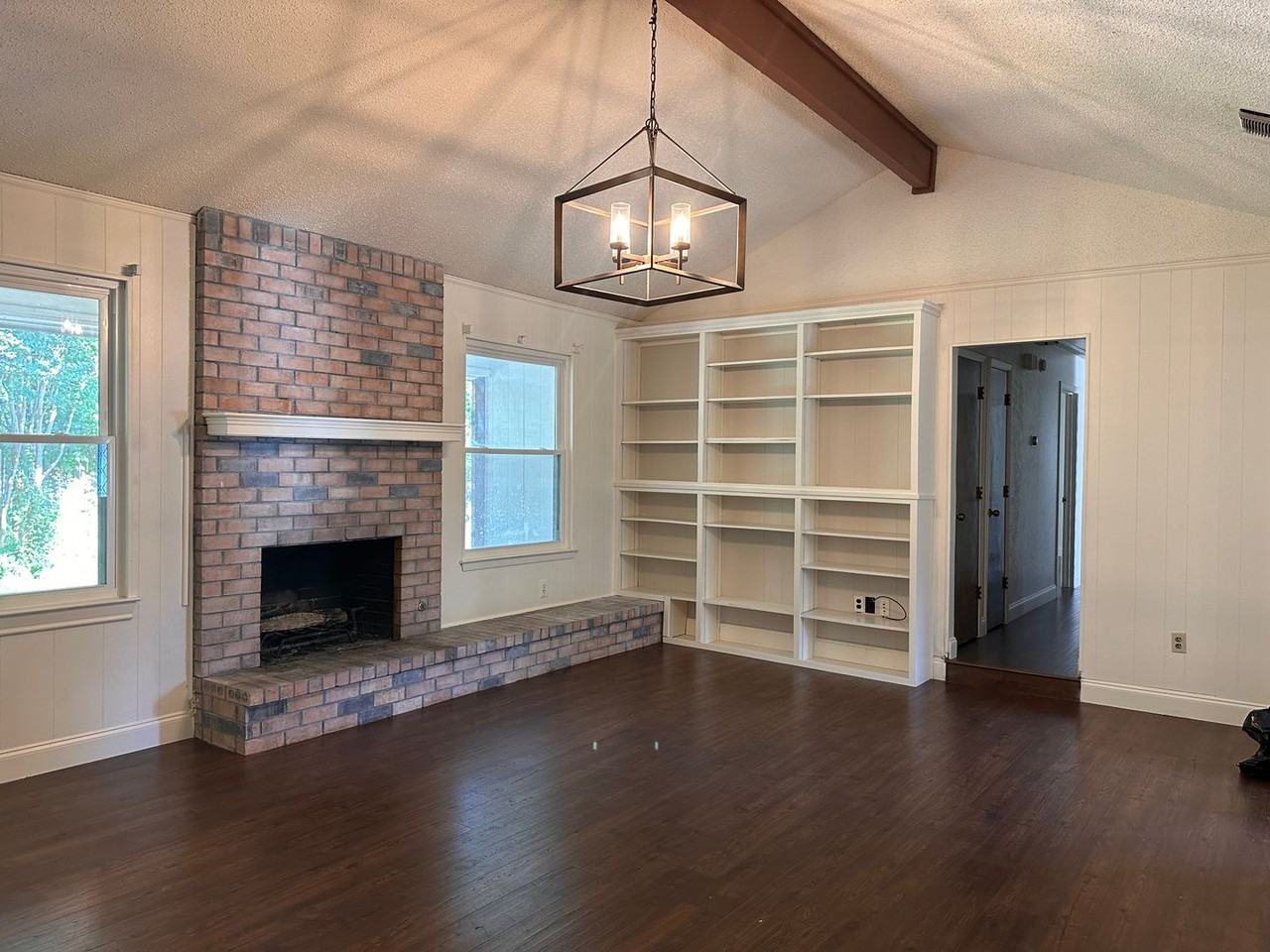 4715 Ridgeline Drive