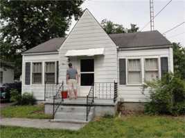 featured image of 904 Cabell Dr