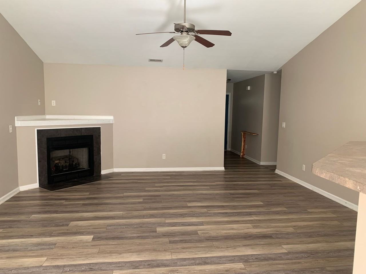 281 Haws Run Rd - Photo 3 of 28
