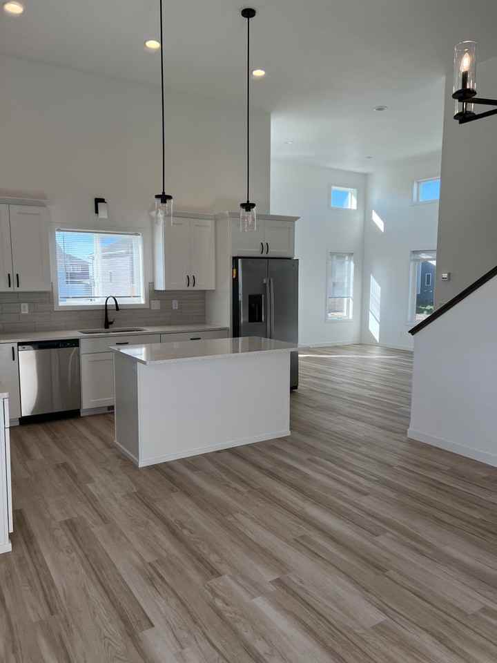 6679 27th St S - Photo 3 of 12