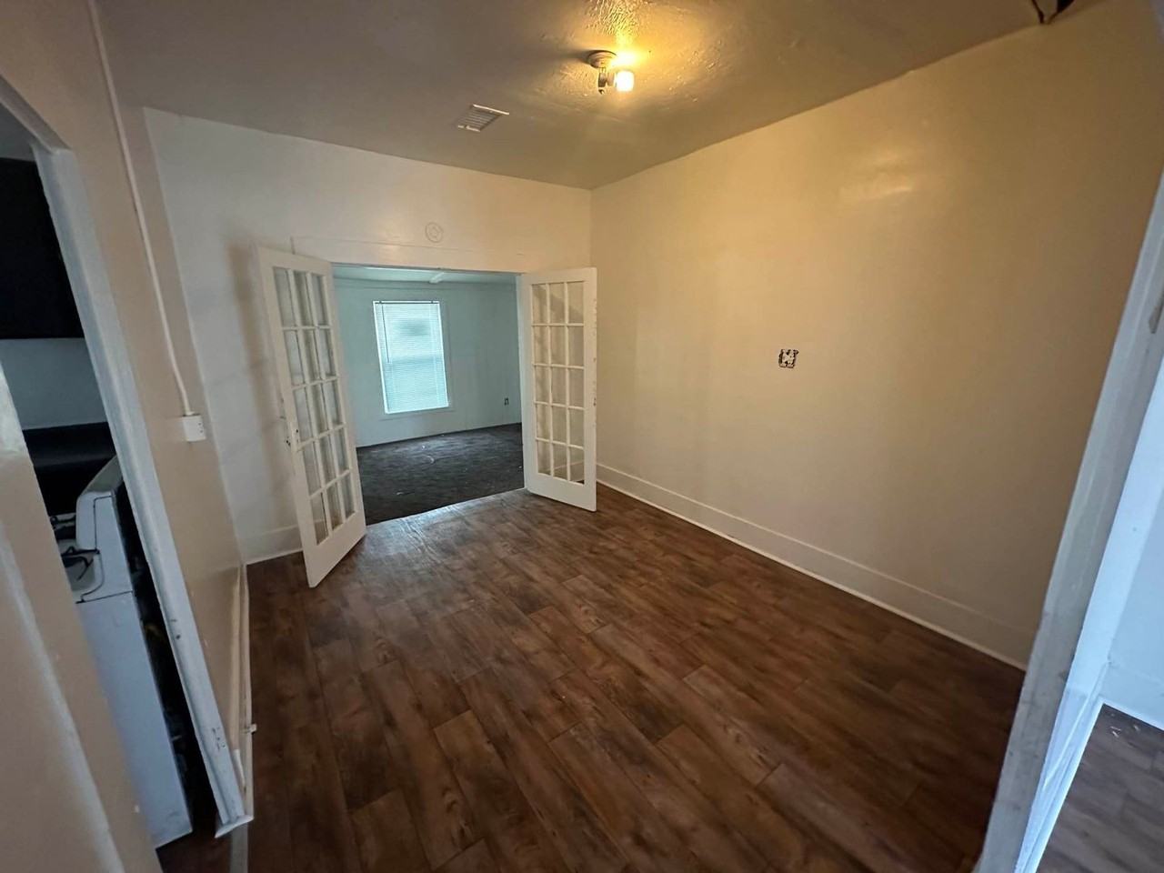 1221 Taylor St - Photo 3 of 9