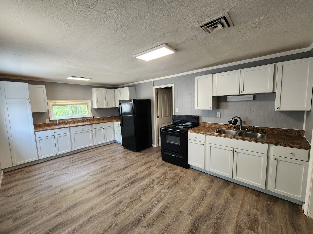 3839 W Rock Creek Rd - Photo 3 of 27