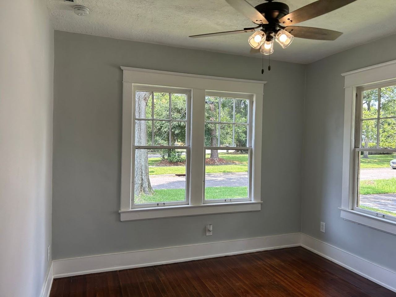 1167 Wolfe St - Photo 7 of 10