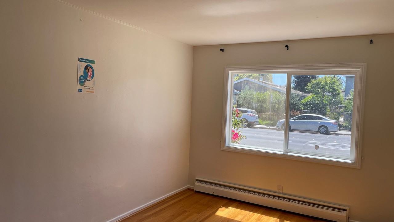 Hudson Street - Photo 3 of 32