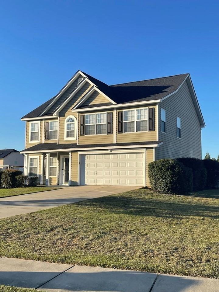 3215 Lauderdale Ln - Photo 2 of 31