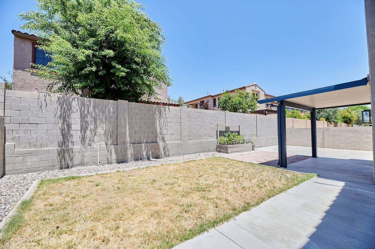 2340 W Dusty Wren Dr - Photo 2 of 29