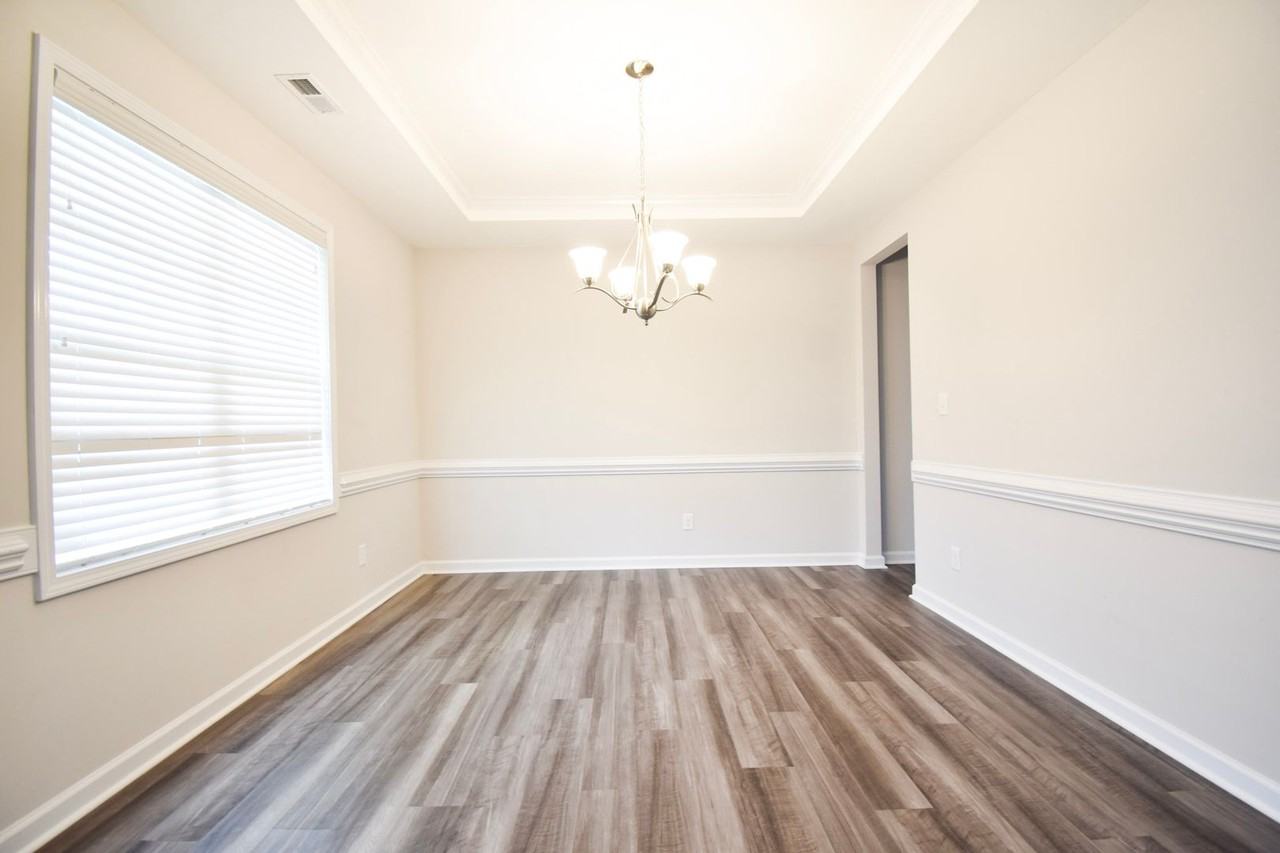 114 Welborn St - Photo 2 of 23