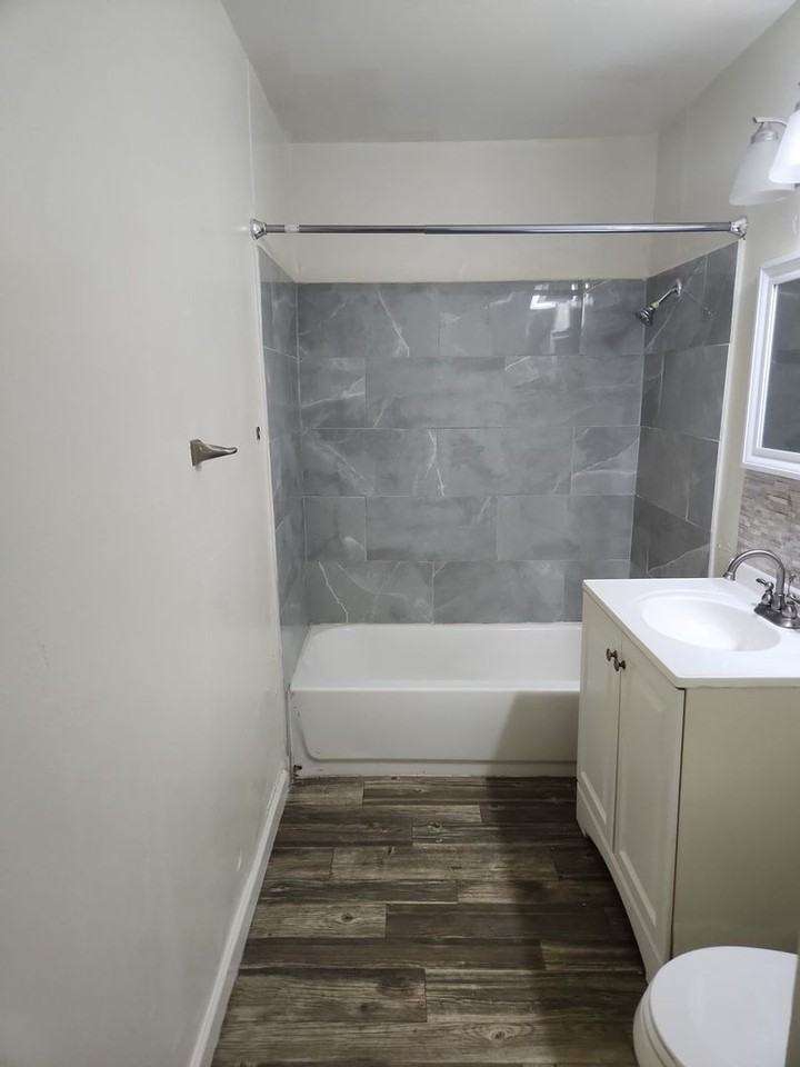 2918 W Missouri Ave - Photo 7 of 13