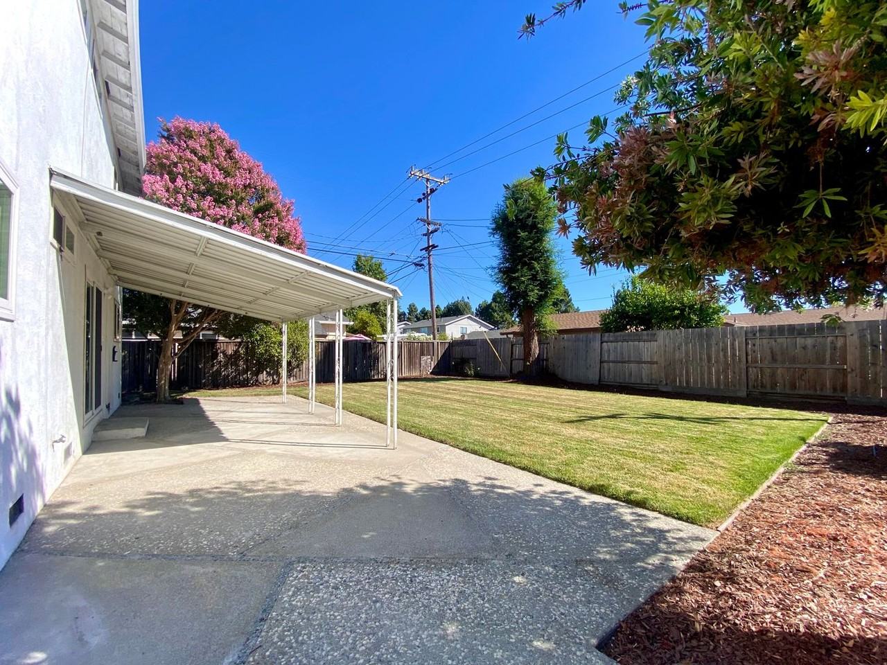 39025 Donner Way - Photo 2 of 25