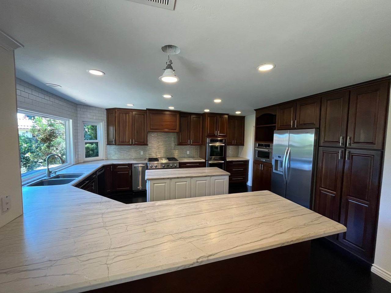4925 Regla Ct - Photo 4 of 32