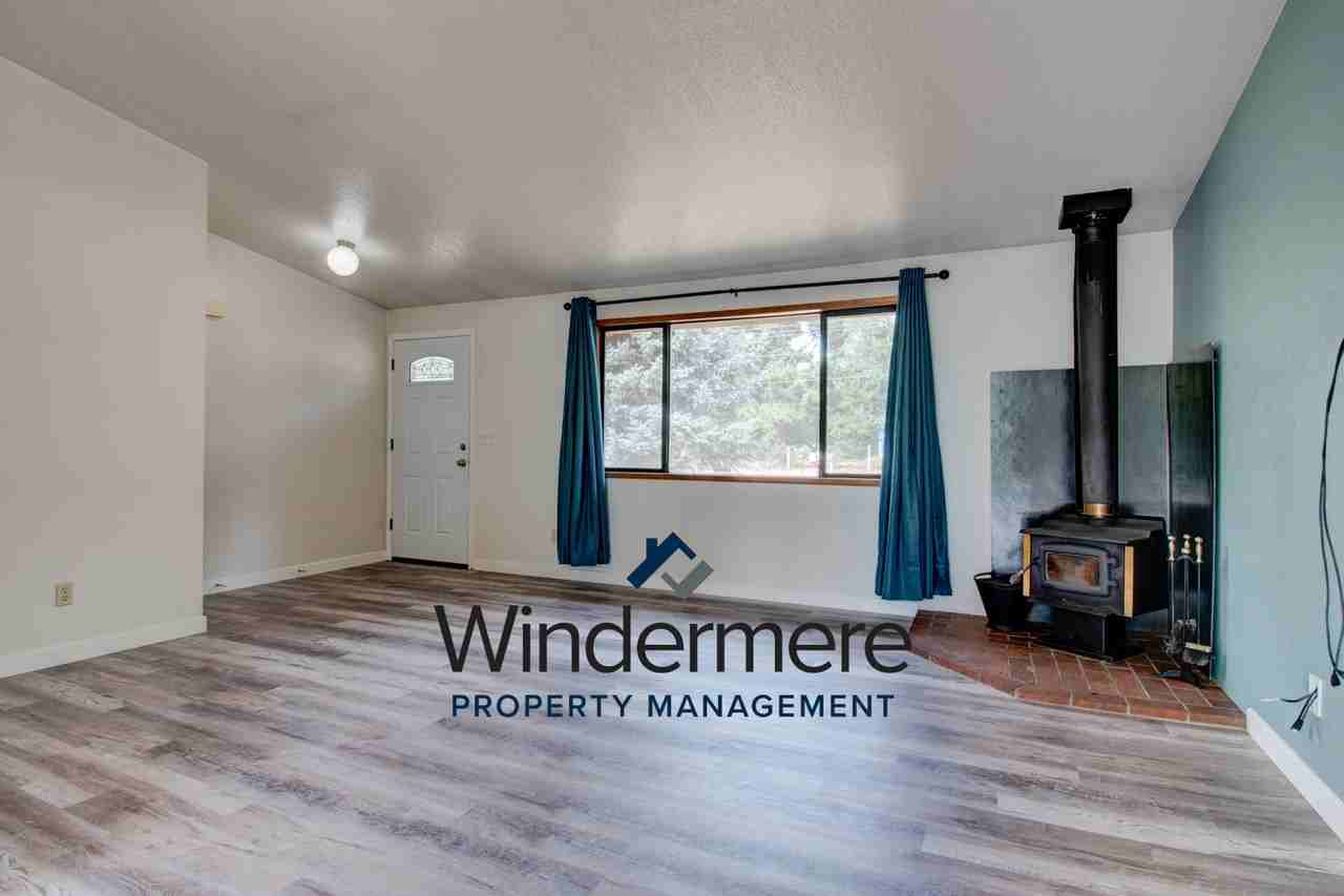 549 Ocean View Dr - Photo 4 of 17