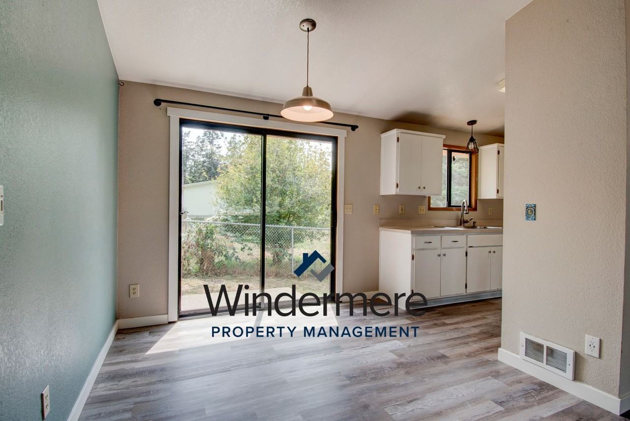 549 Ocean View Dr - Photo 6 of 17