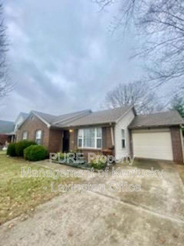 138 Hemingway Pl - Photo 3 of 20