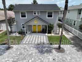 featured image of 125 37th Ave S