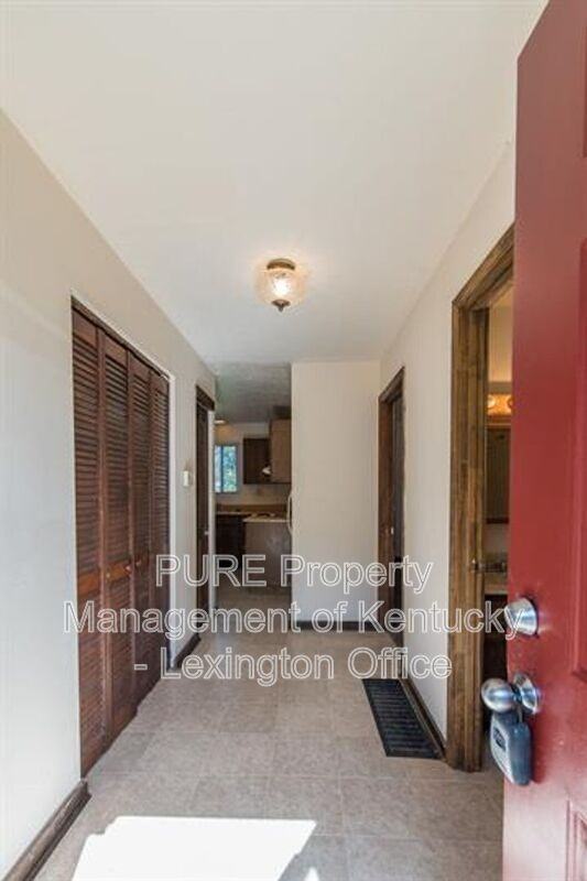 796 Ridgeview Dr - Photo 3 of 25