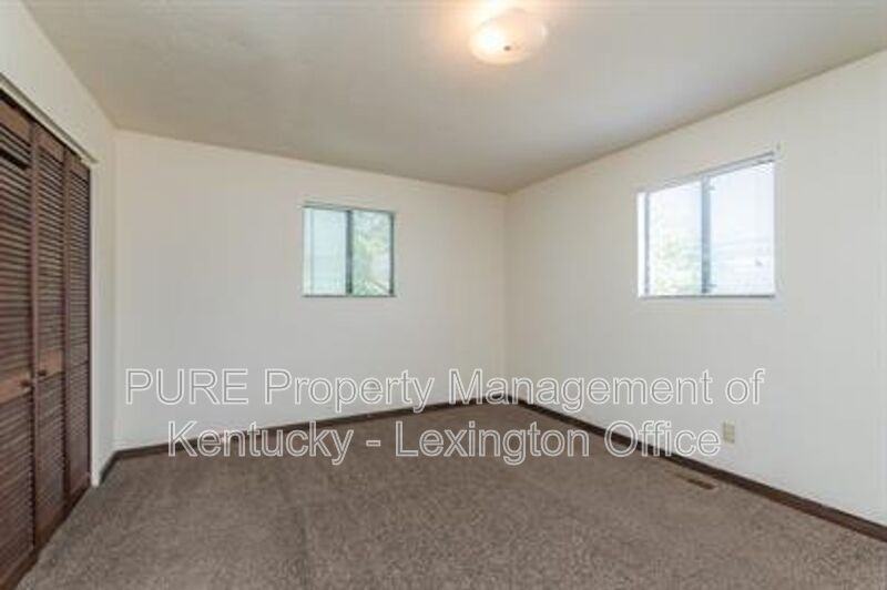 796 Ridgeview Dr - Photo 5 of 25