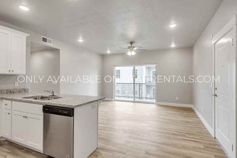 1128 Se #7203 - Photo 2 of 19