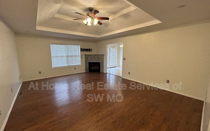 794 Fox Creek Rd - Photo 2 of 11