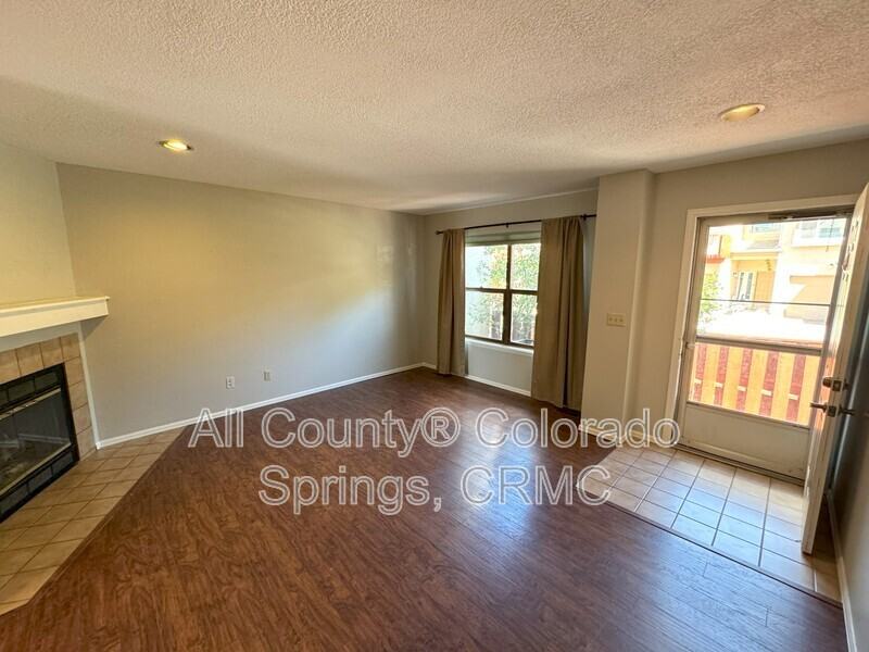 2027 Bristlecone Dr - Photo 3 of 19