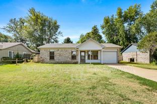 3520 W Olive St - Photo 1 of 1