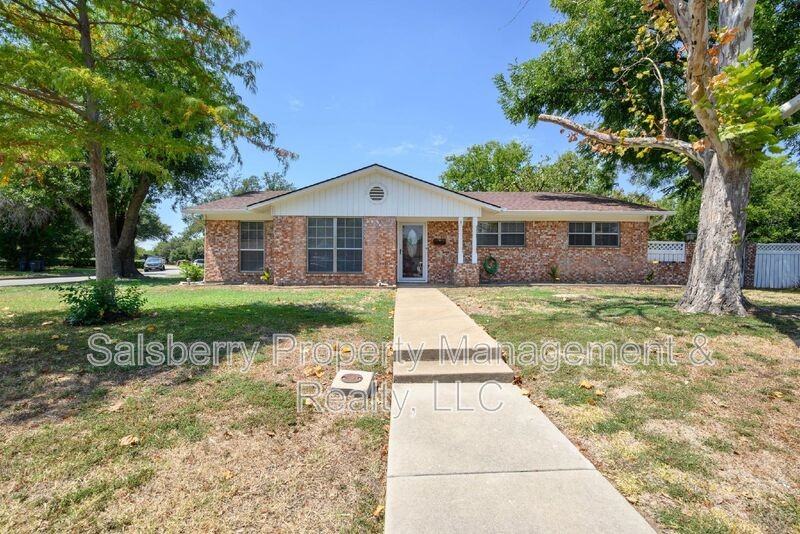 5620 Conlin Dr - Photo 2 of 32