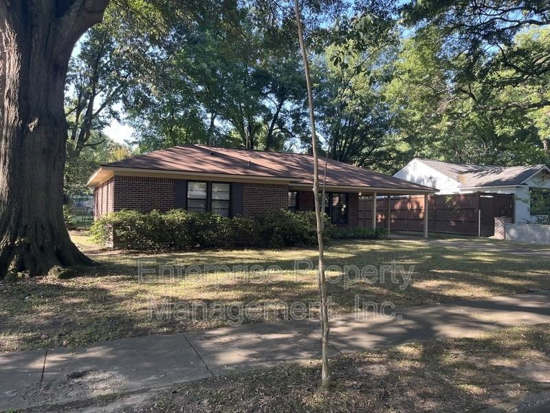 5081 Whitehall Ave - Photo 2 of 30