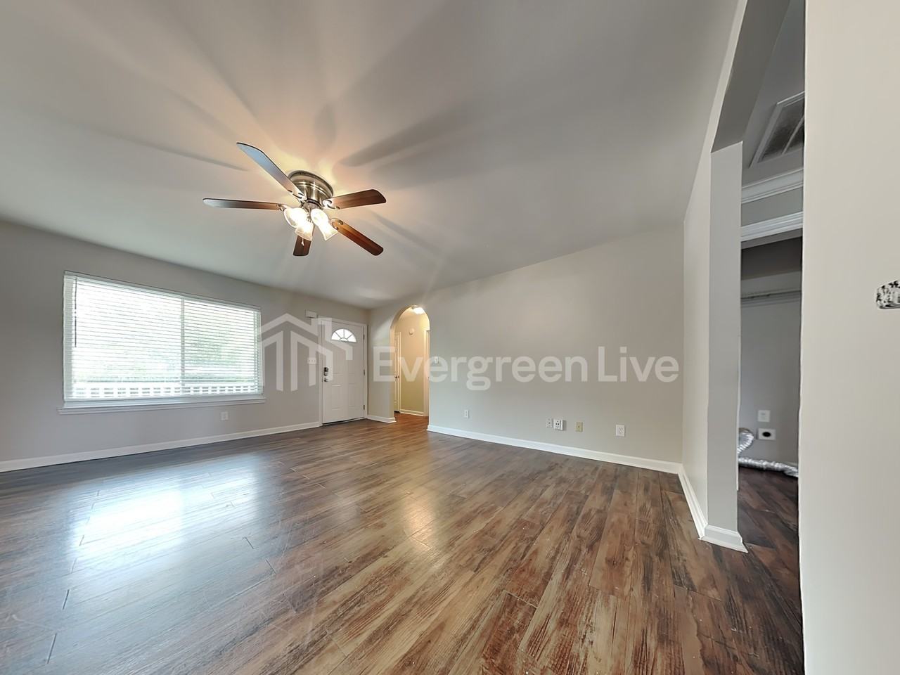402 Tina Hely Ct - Photo 6 of 15
