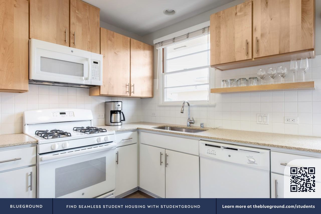 1405 Elkgrove Cir #71 - Photo 6 of 27