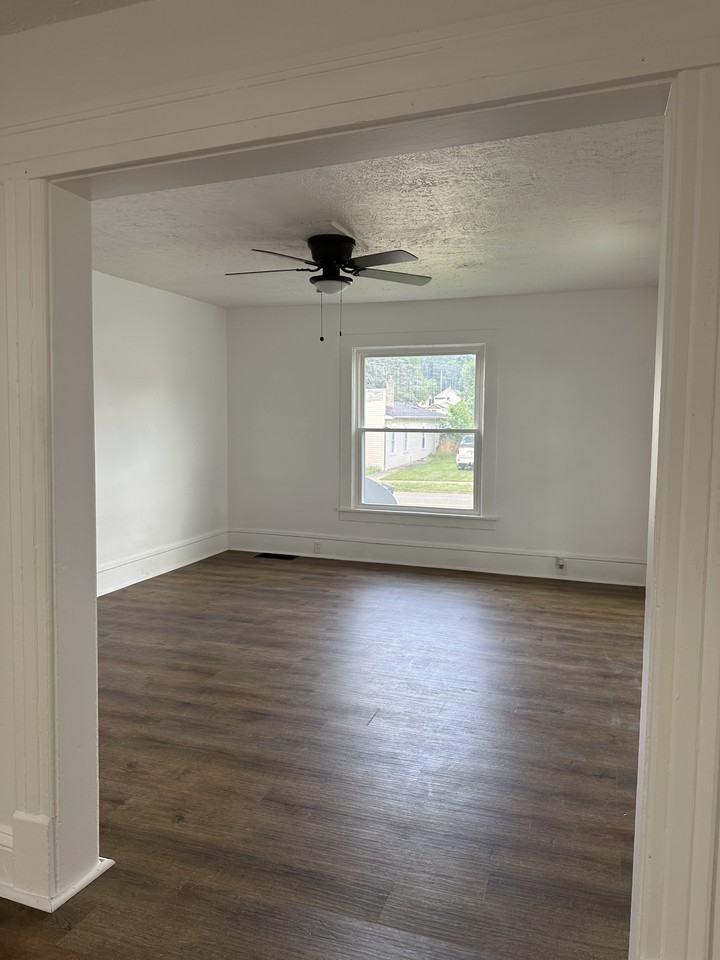 263 E 2nd St #NA - Photo 3 of 12