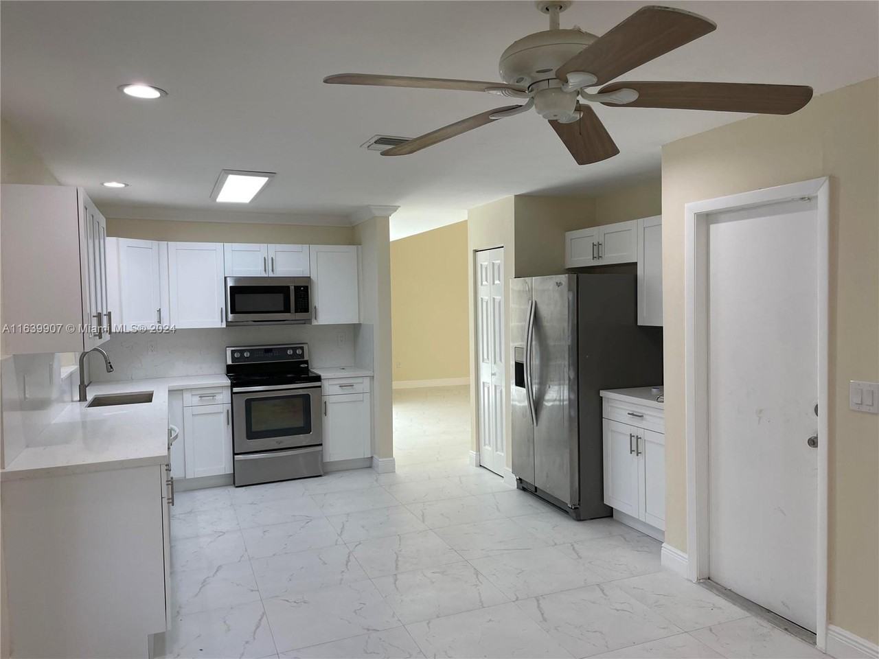 21455 Sw 90th Pl #NA - Photo 3 of 12