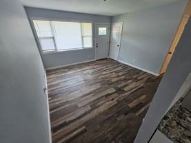 927 Henry St #NA - Photo 1 of 1