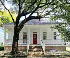 featured image of 308 N Joachim St #A