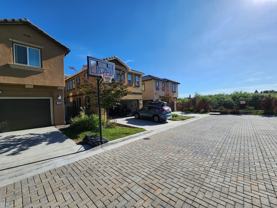 252 Saratoga Ct #B - Photo 1 of 1