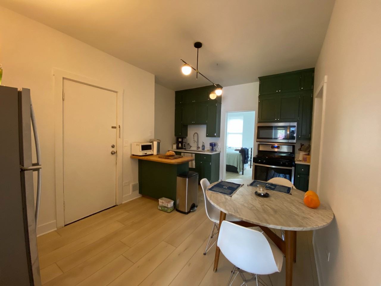 3524 S Winchester Ave #1 - Photo 4 of 8