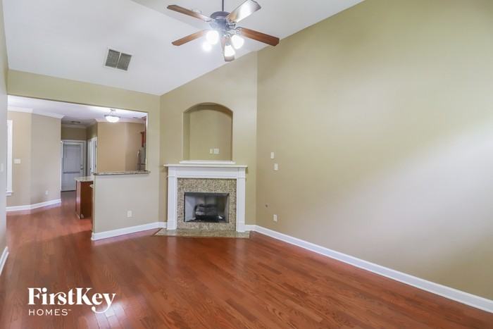 7409 Brentridge Dr - Photo 3 of 16